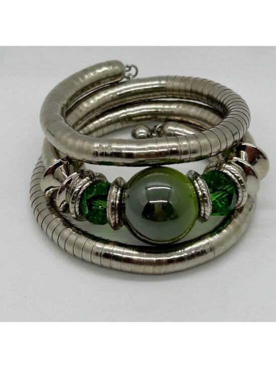 Estate Jewelry - Silver-Tone Memory Wire Bracelet Green Acrylic Beads Chunky Bohemian Adjustable